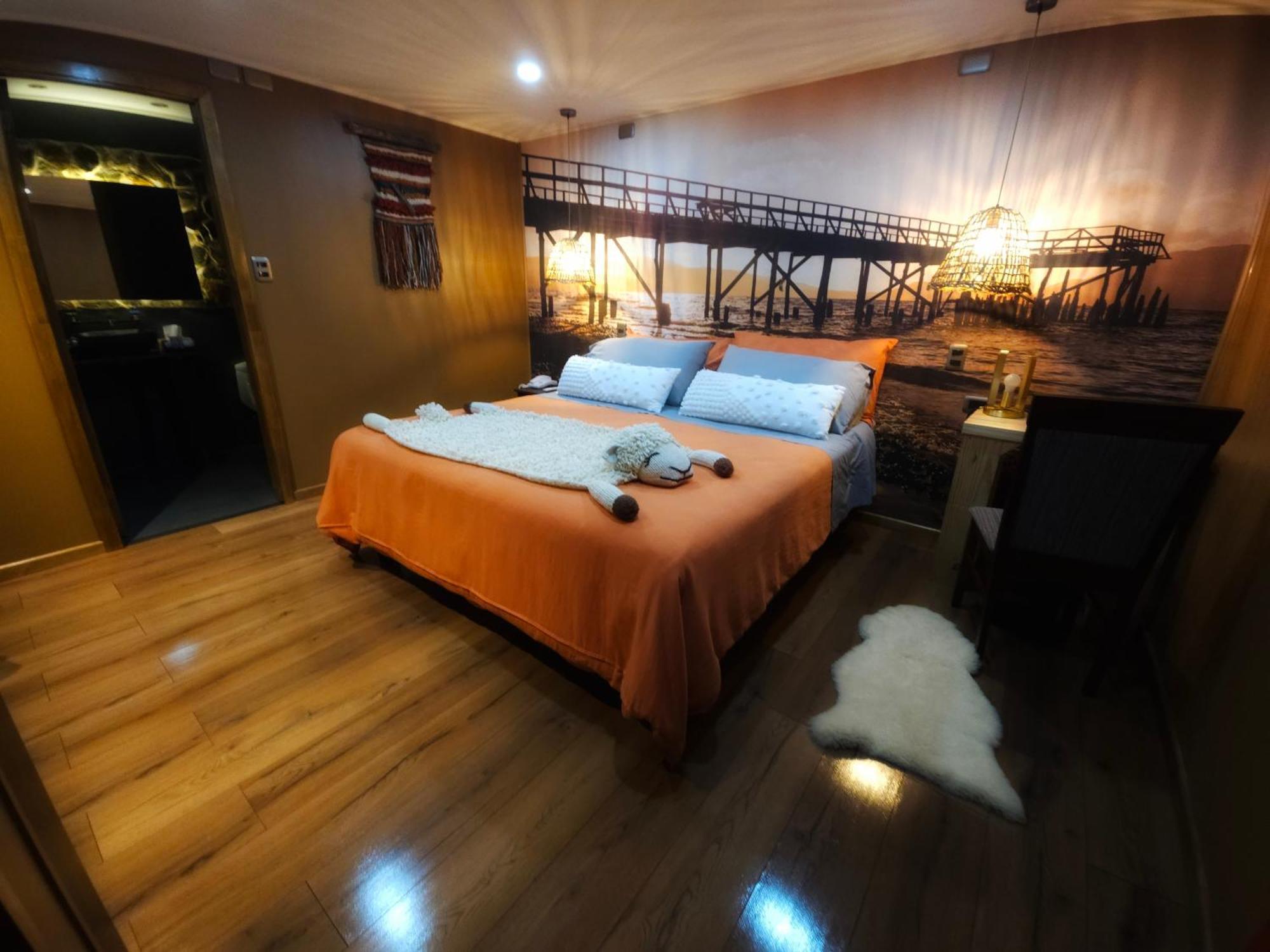 Hotel Boutique Tierra De Islas Chiloe Castro Exterior photo